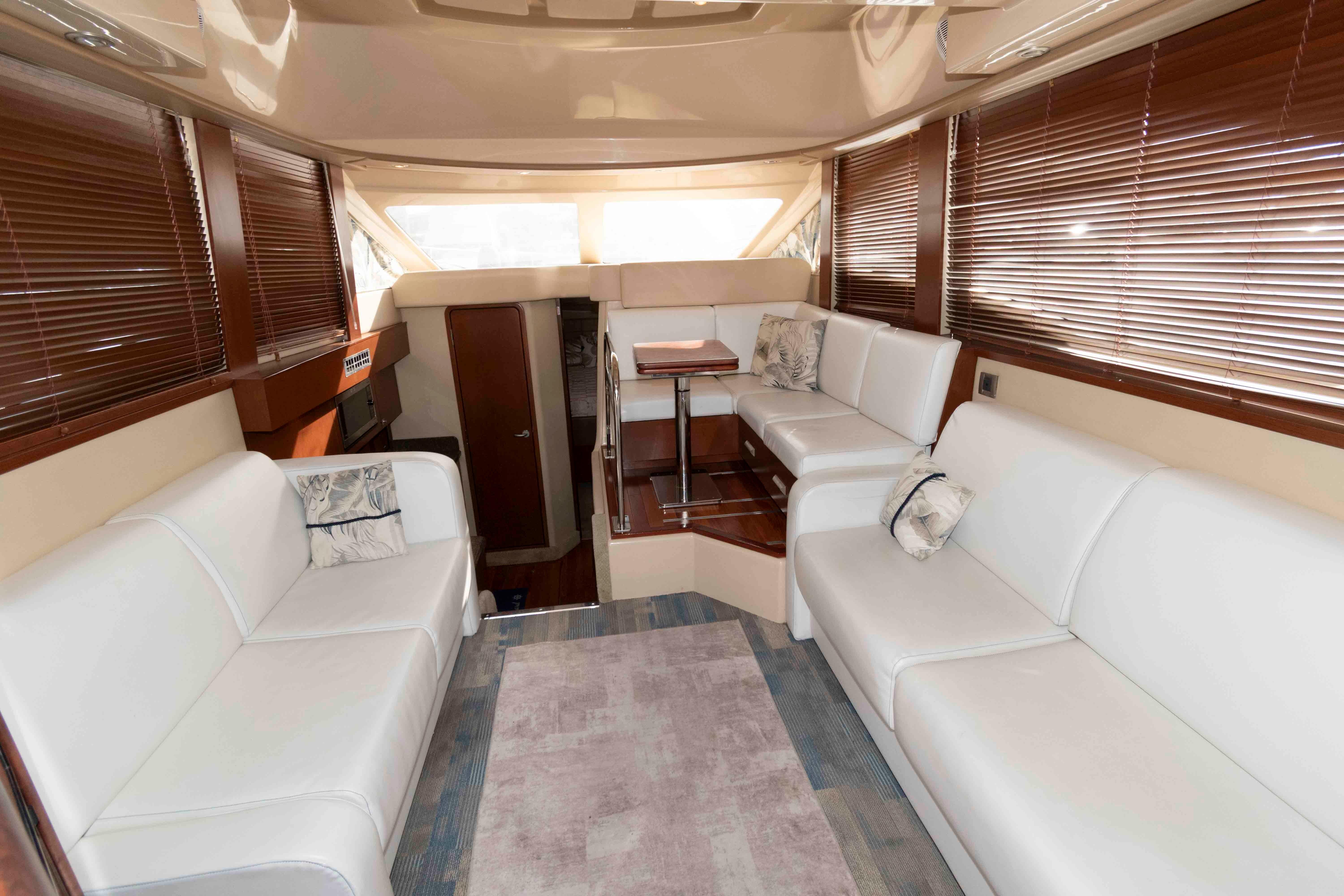DC 10452 WH Knot 10 Yacht Sales DC 10452 WH Knot 10 Yacht Sales