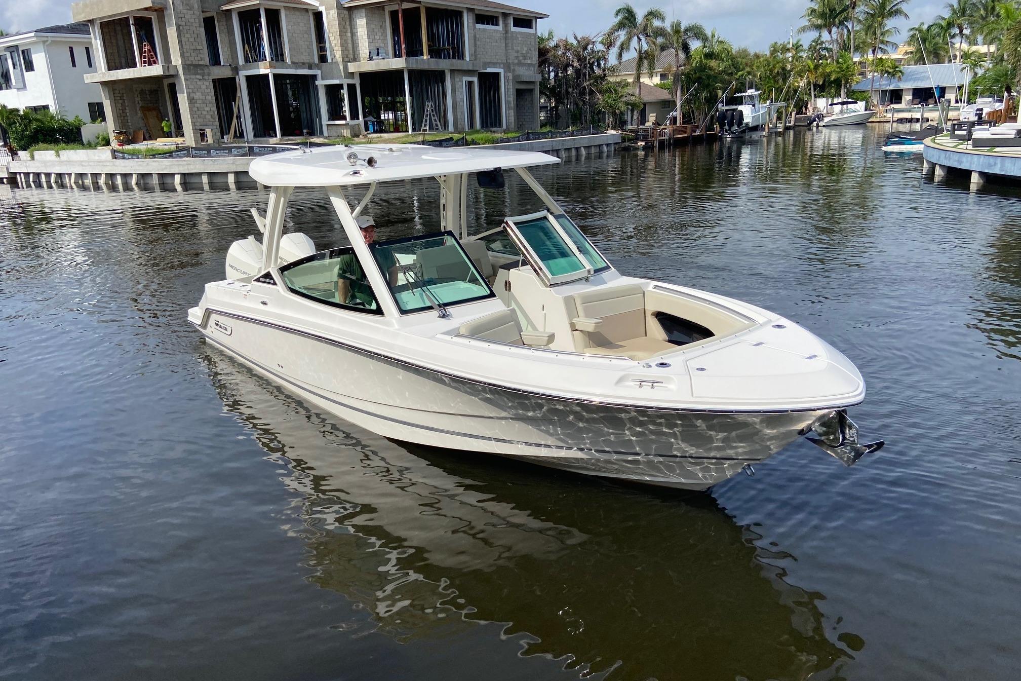 2021 Boston Whaler 280 Vantage