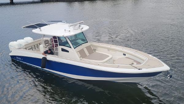 37' Boston Whaler, Listing Number 100916181, Image No. 10