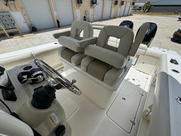 25' Boston Whaler, Listing Number 100916079, Image No. 9