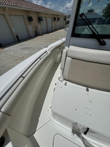 25' Boston Whaler, Listing Number 100916079, - Photo No. 13