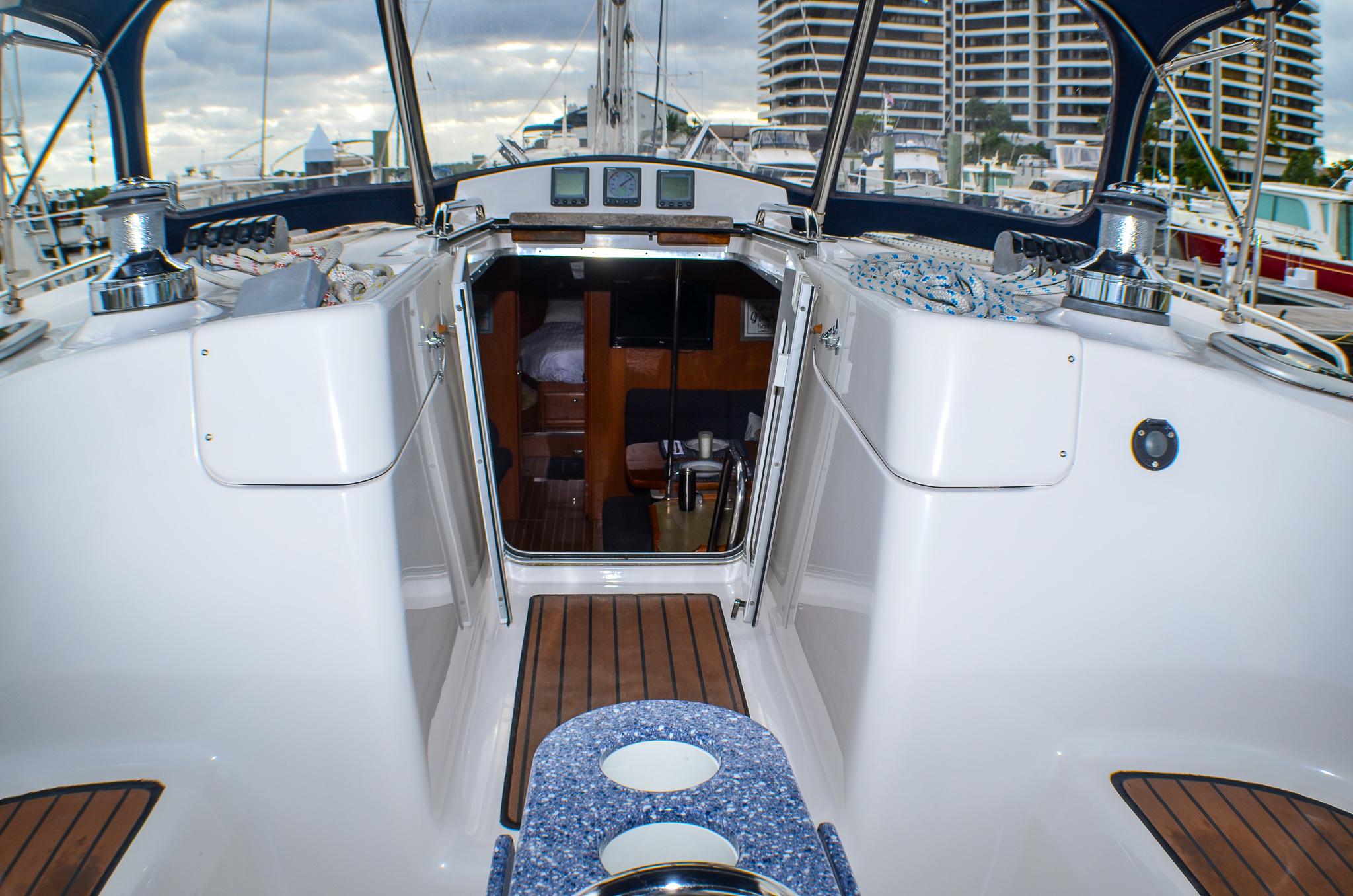 Cool Change Yacht Photos Pics 