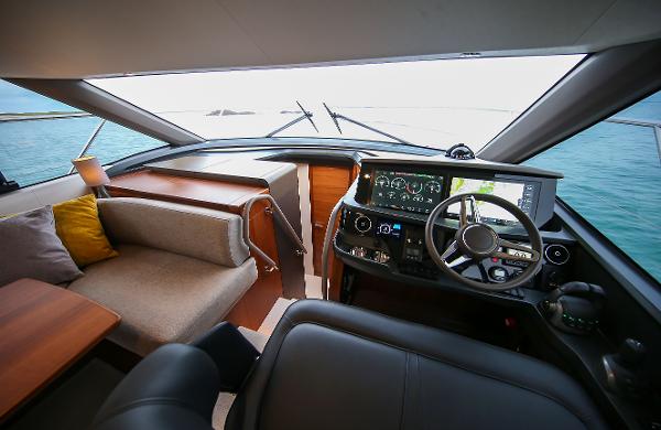 Princess Motor Yacht Sales - Used Princess F45