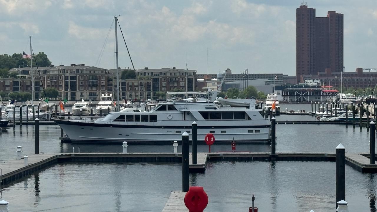 Burger-86 Raised Pilothouse 1987-Adventurer FL-US-9749338 | Thumbnail