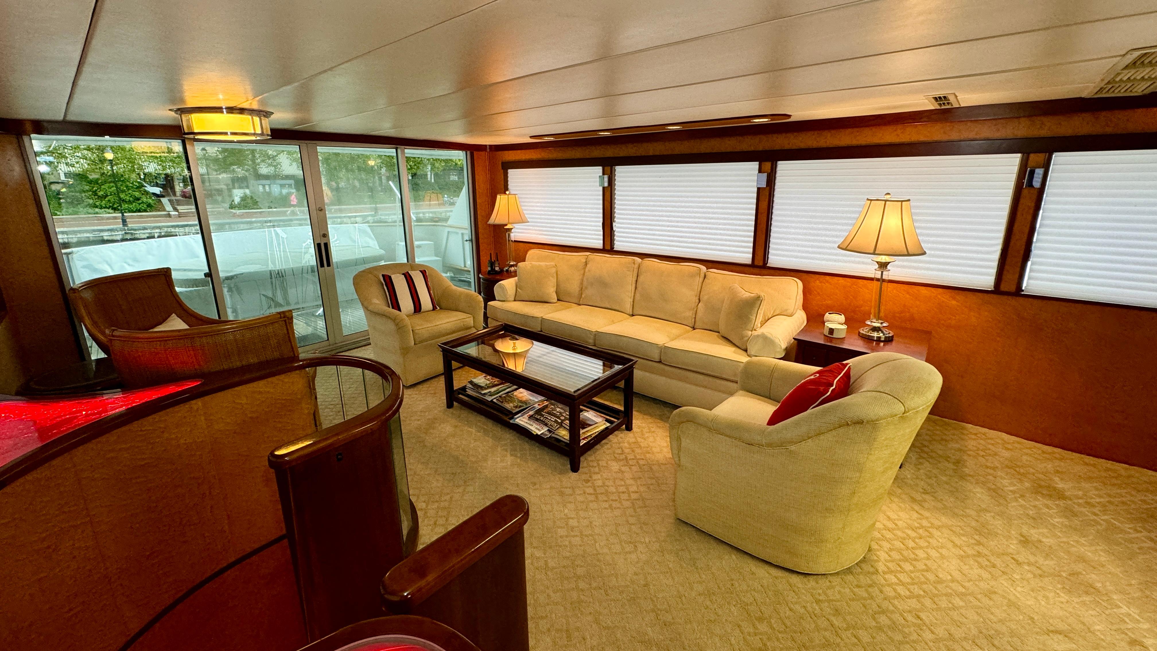 Burger-86 Raised Pilothouse 1987-Adventurer FL-US-9749338 | Thumbnail
