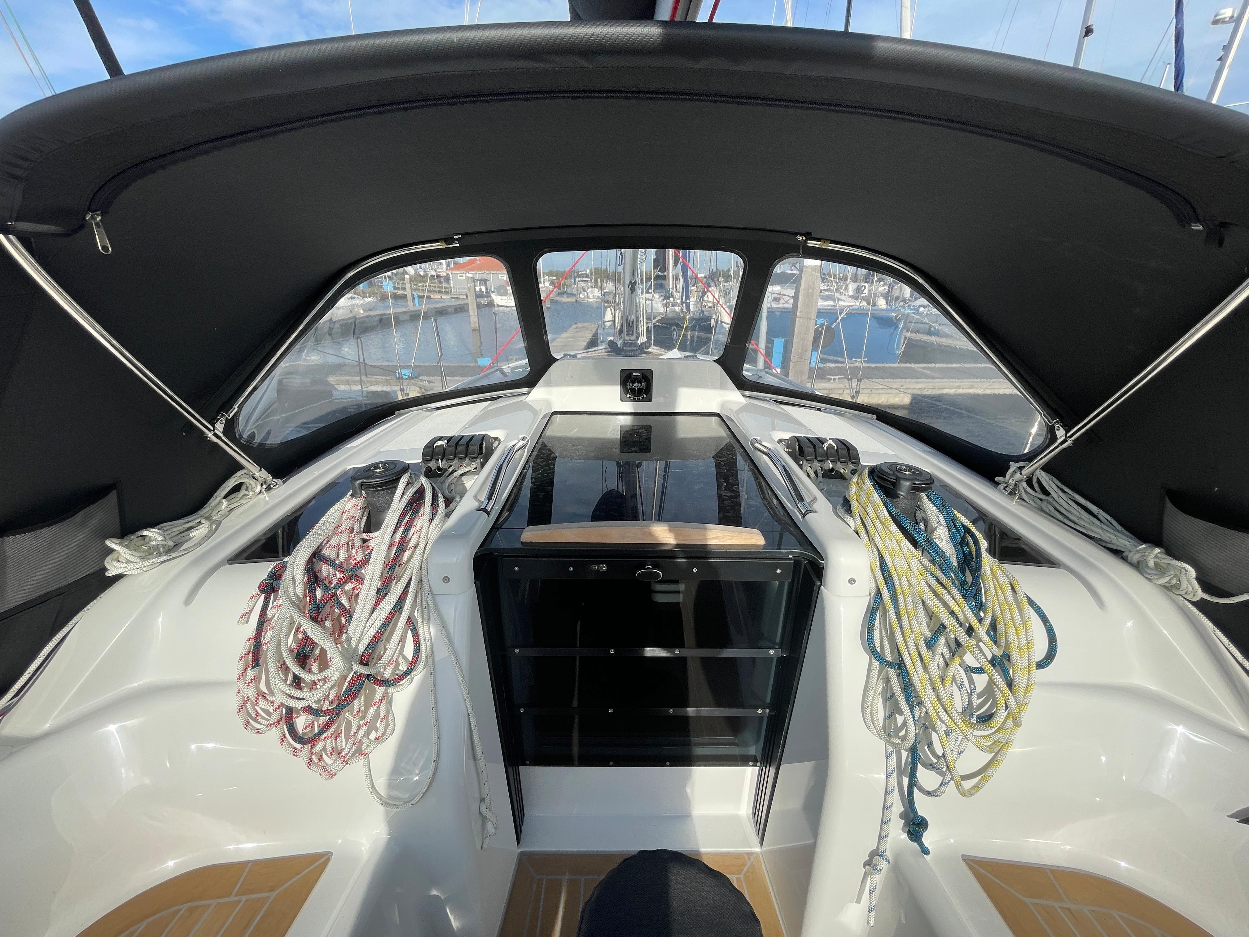Yacht for Sale 35 Dehler Yachts Breskens, Netherlands Denison Yacht