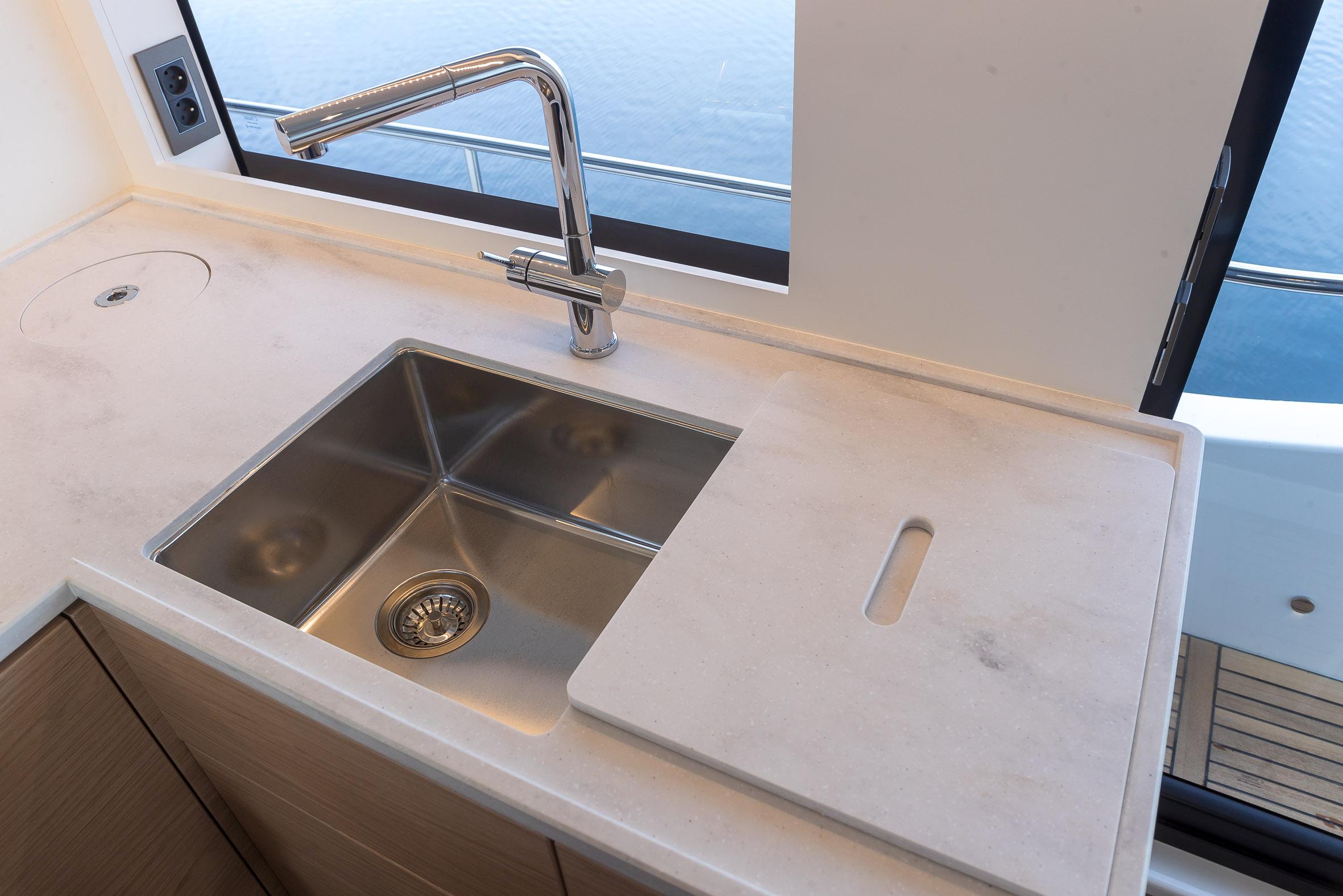 Yacht Photos Pics