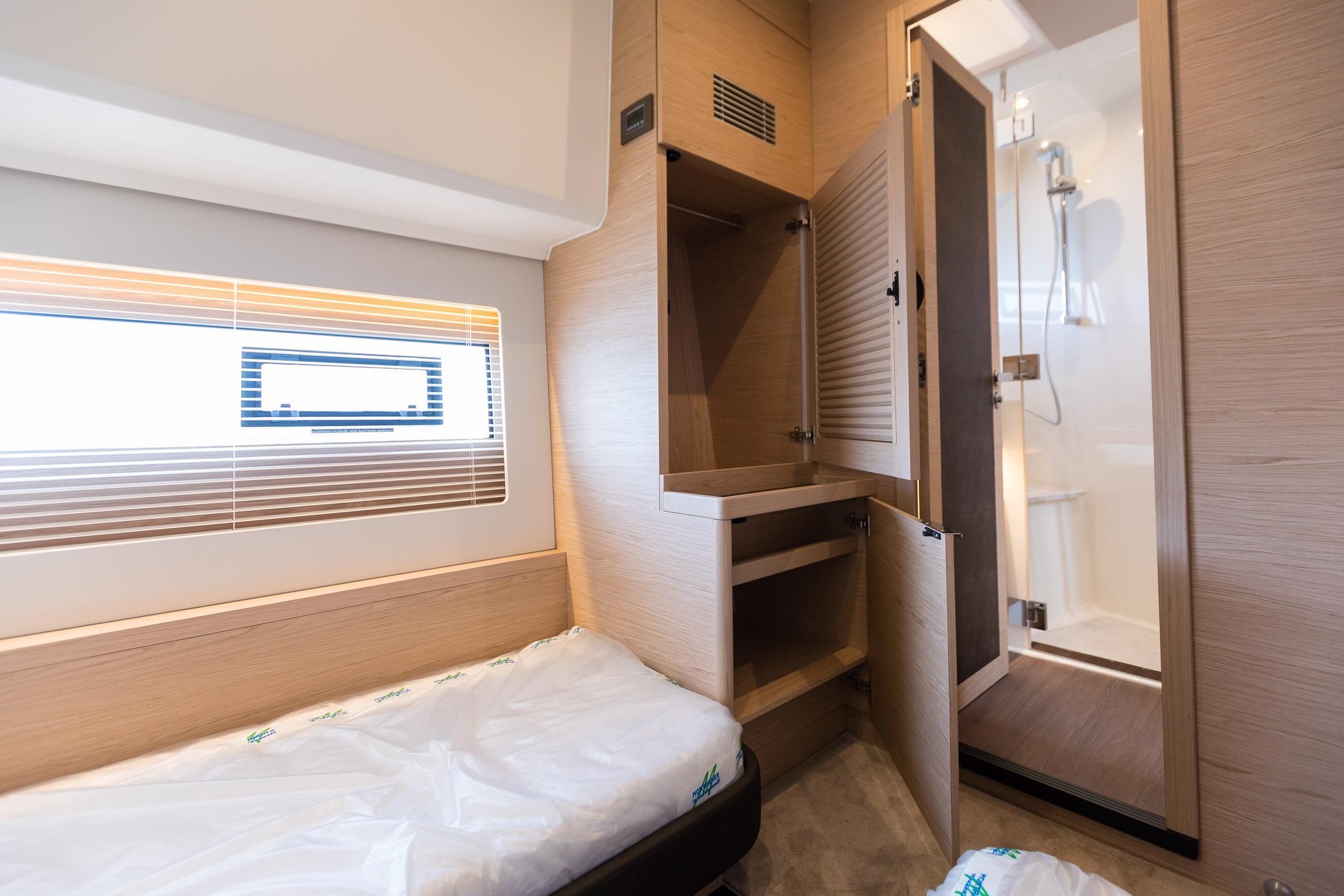 Yacht Photos Pics