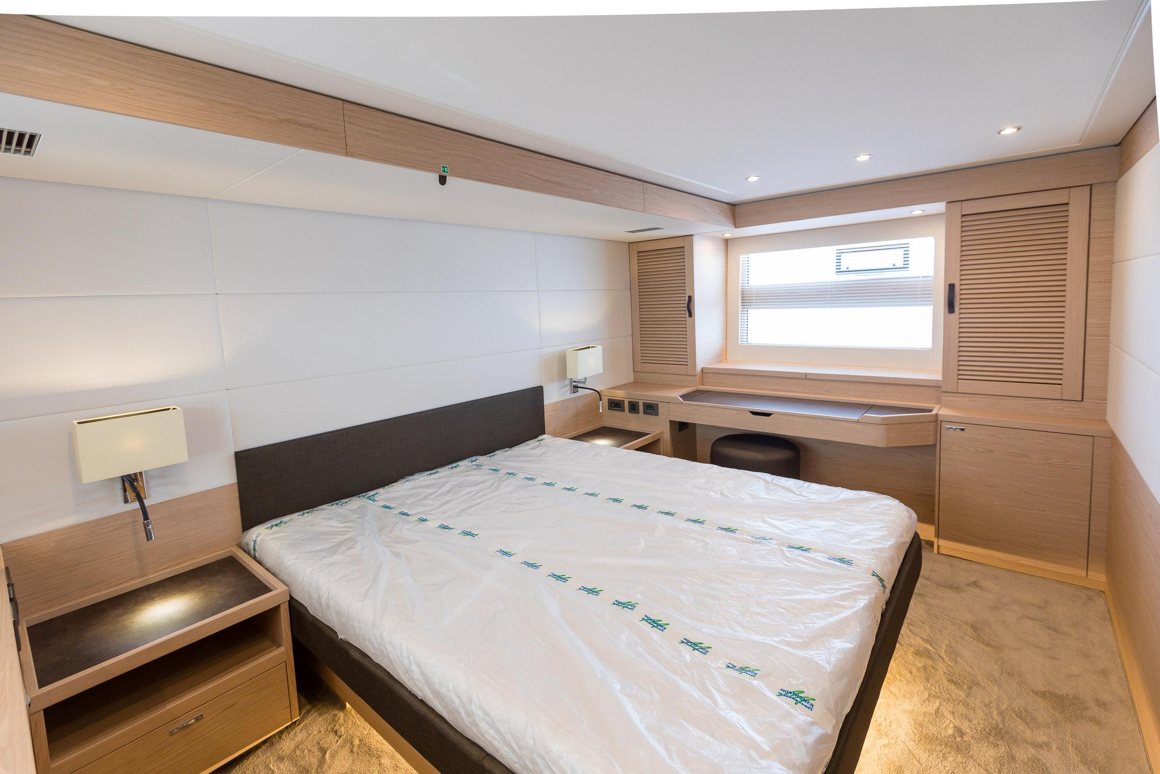 Yacht Photos Pics