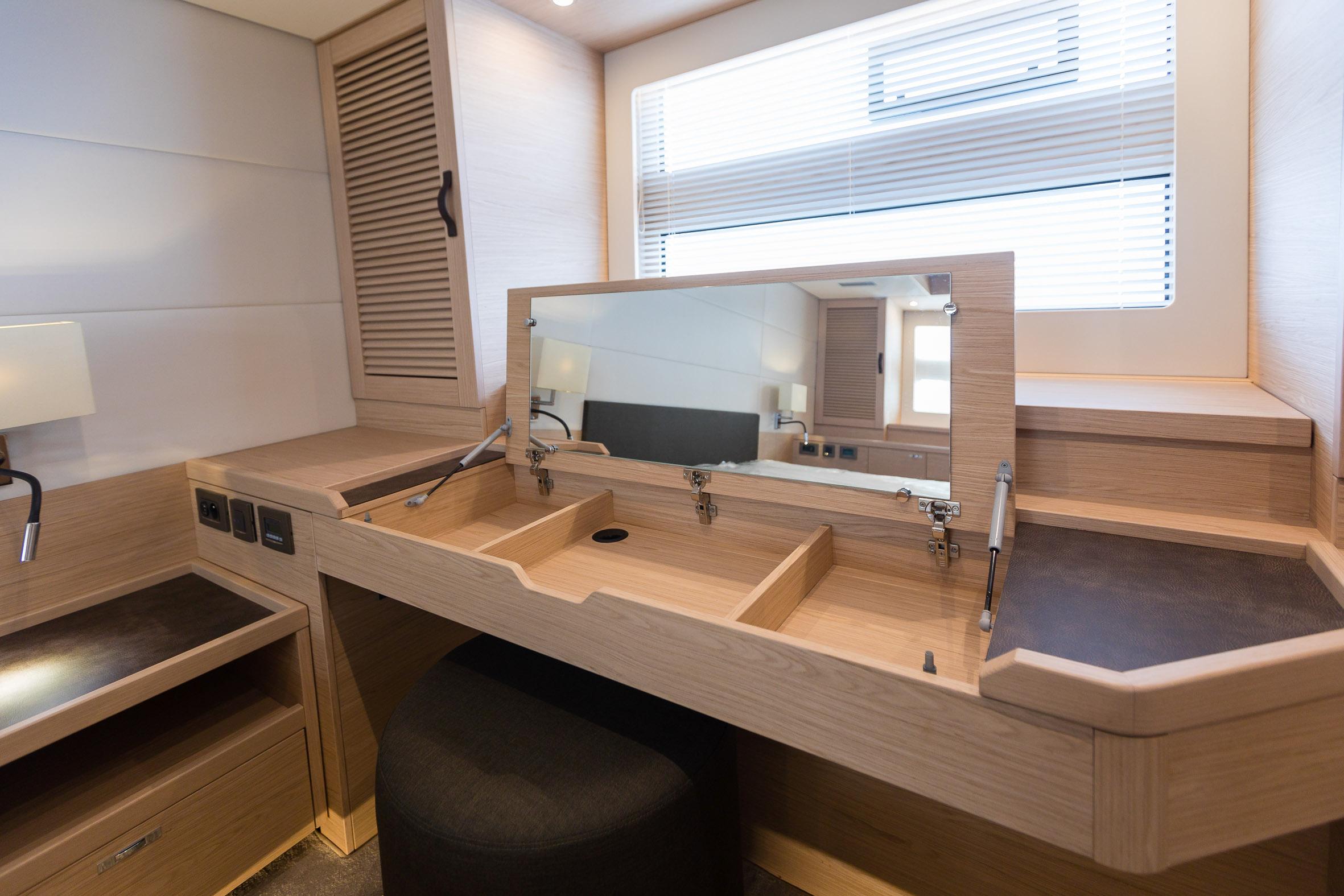 Yacht Photos Pics