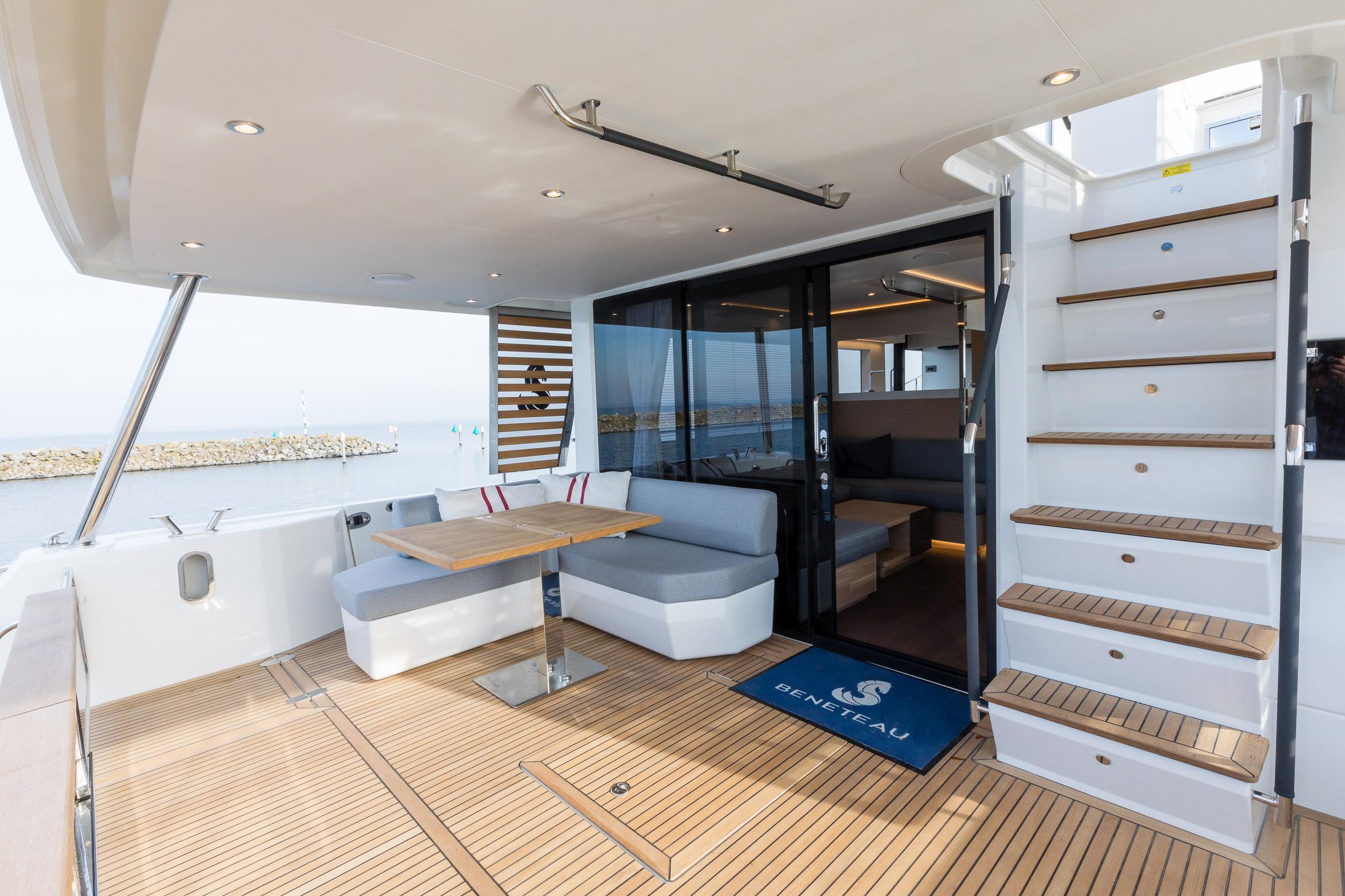 Yacht Photos Pics