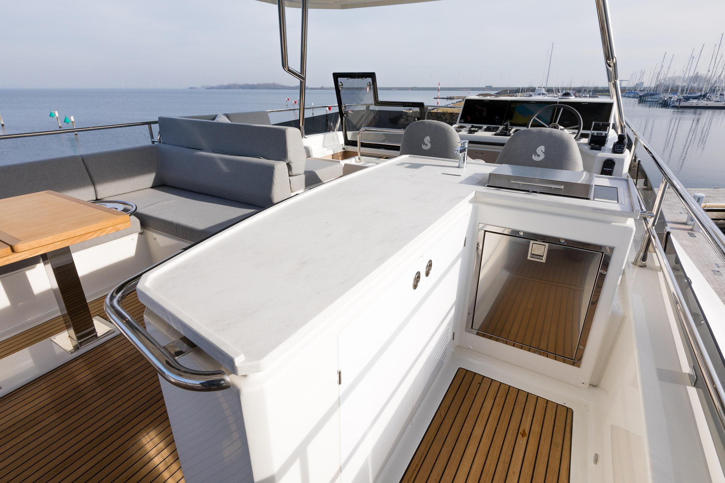 Yacht Photos Pics