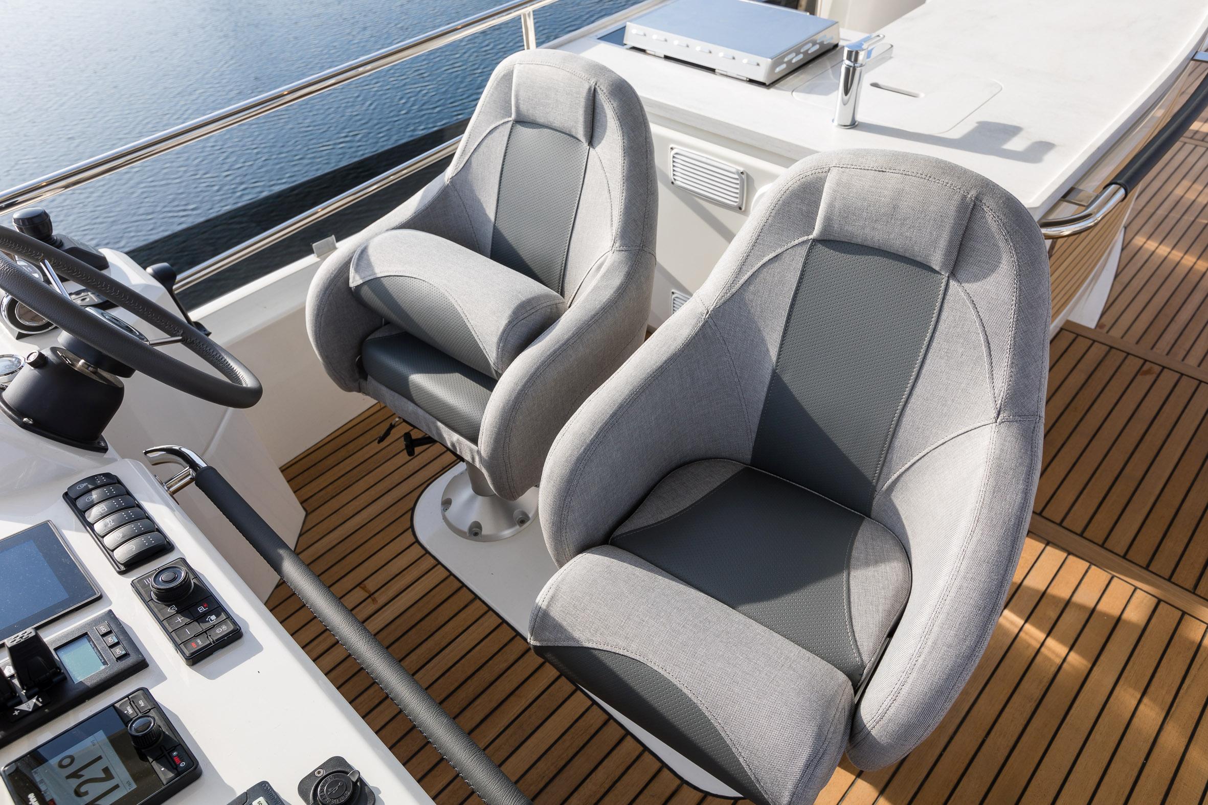 Yacht Photos Pics