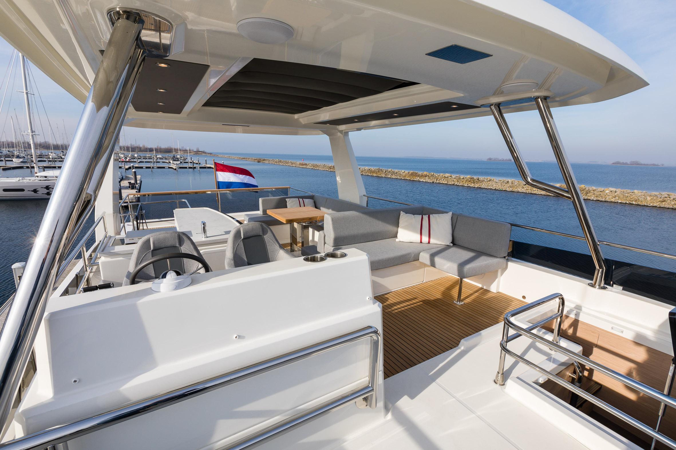 Yacht Photos Pics