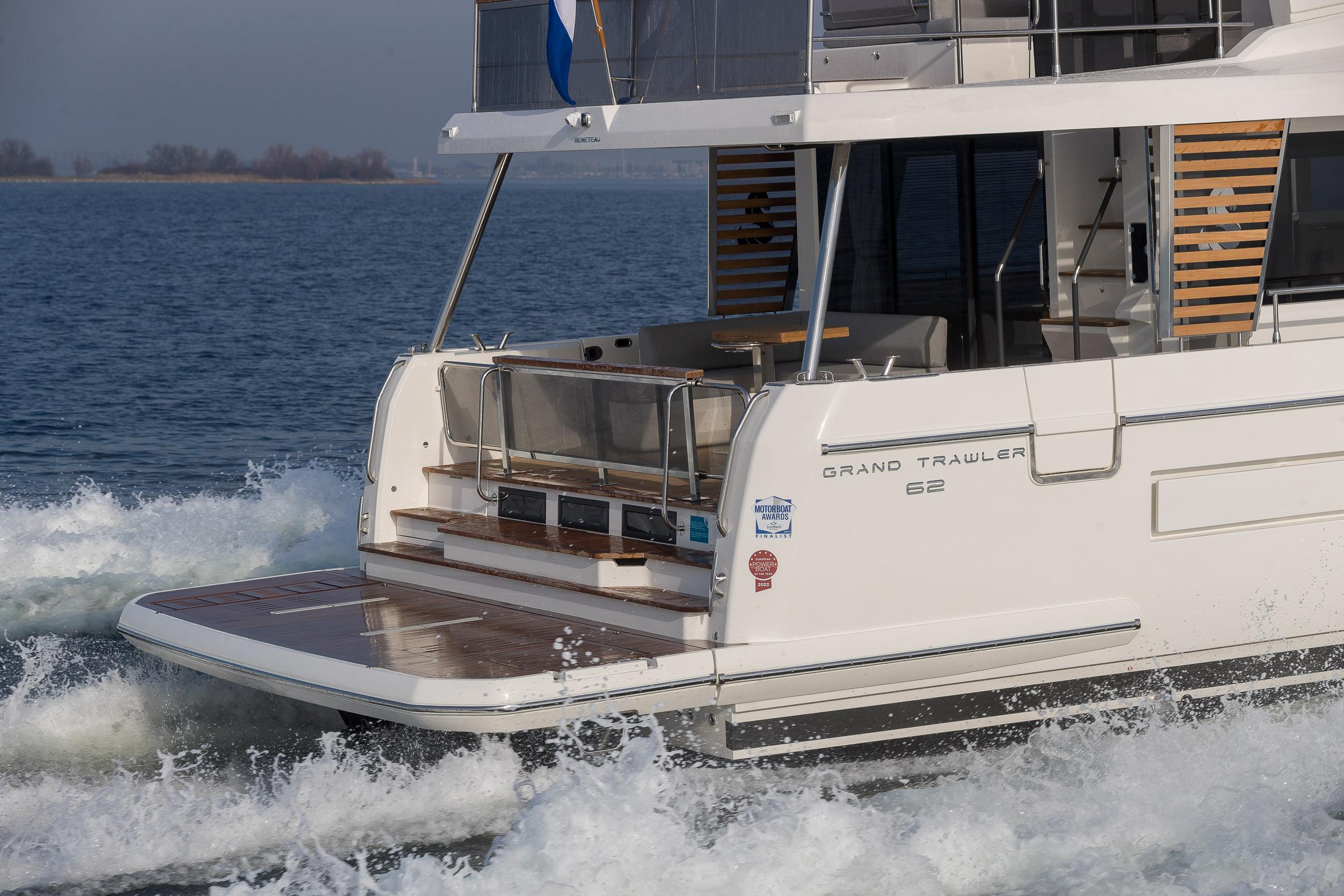 Yacht Photos Pics