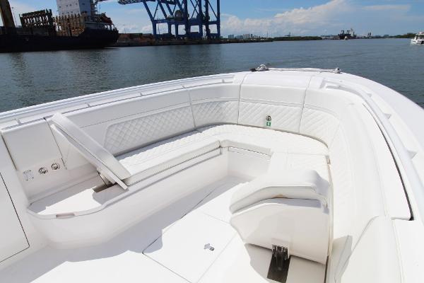 35' Intrepid, Listing Number 100915228, - Photo No. 5