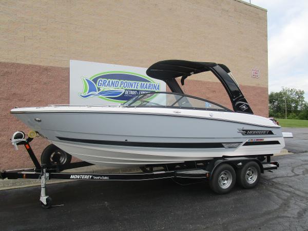 2022 Monterey boat for sale, model of the boat is 238 Super Sport & Image # 2 of 31