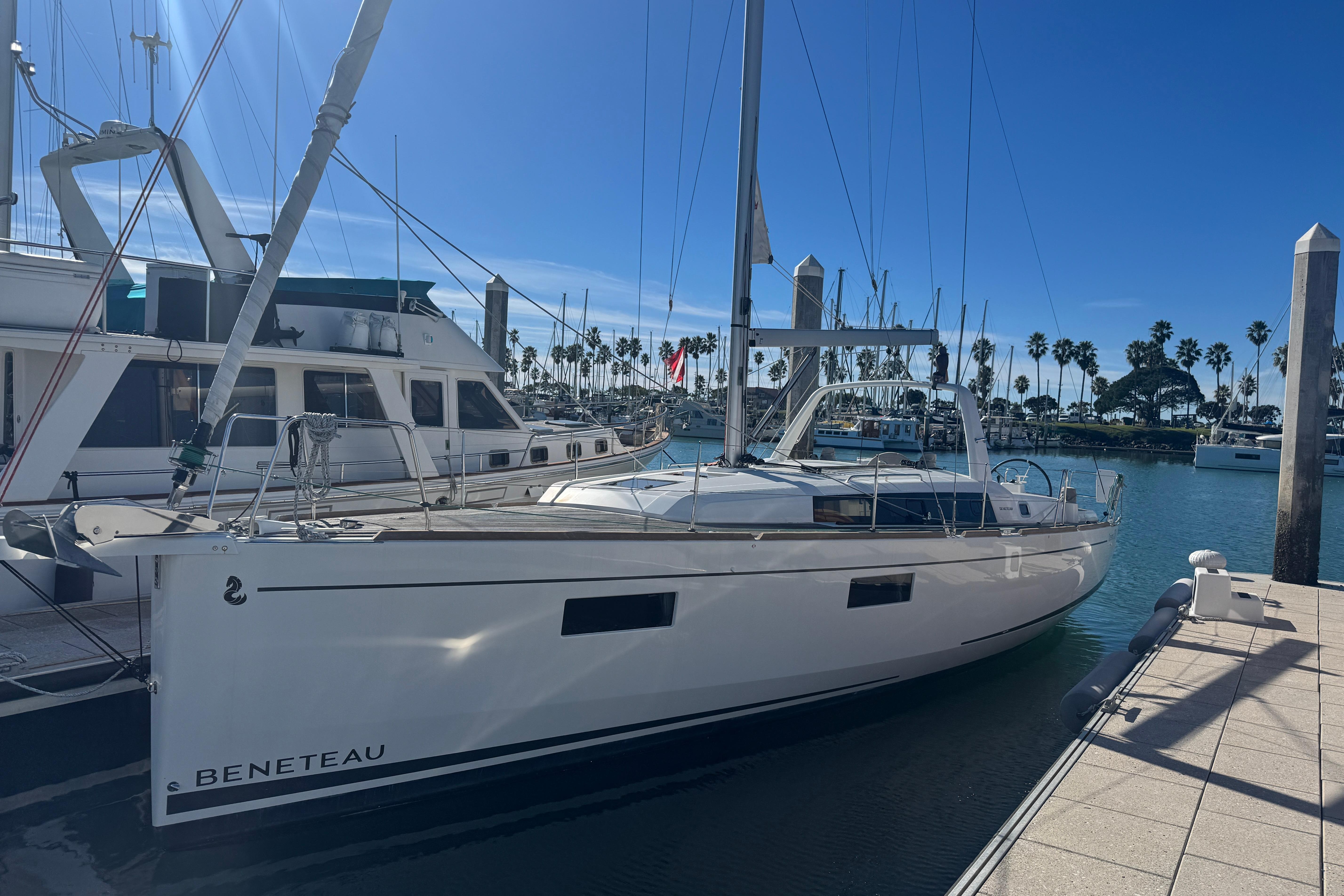 38' Beneteau 2023
