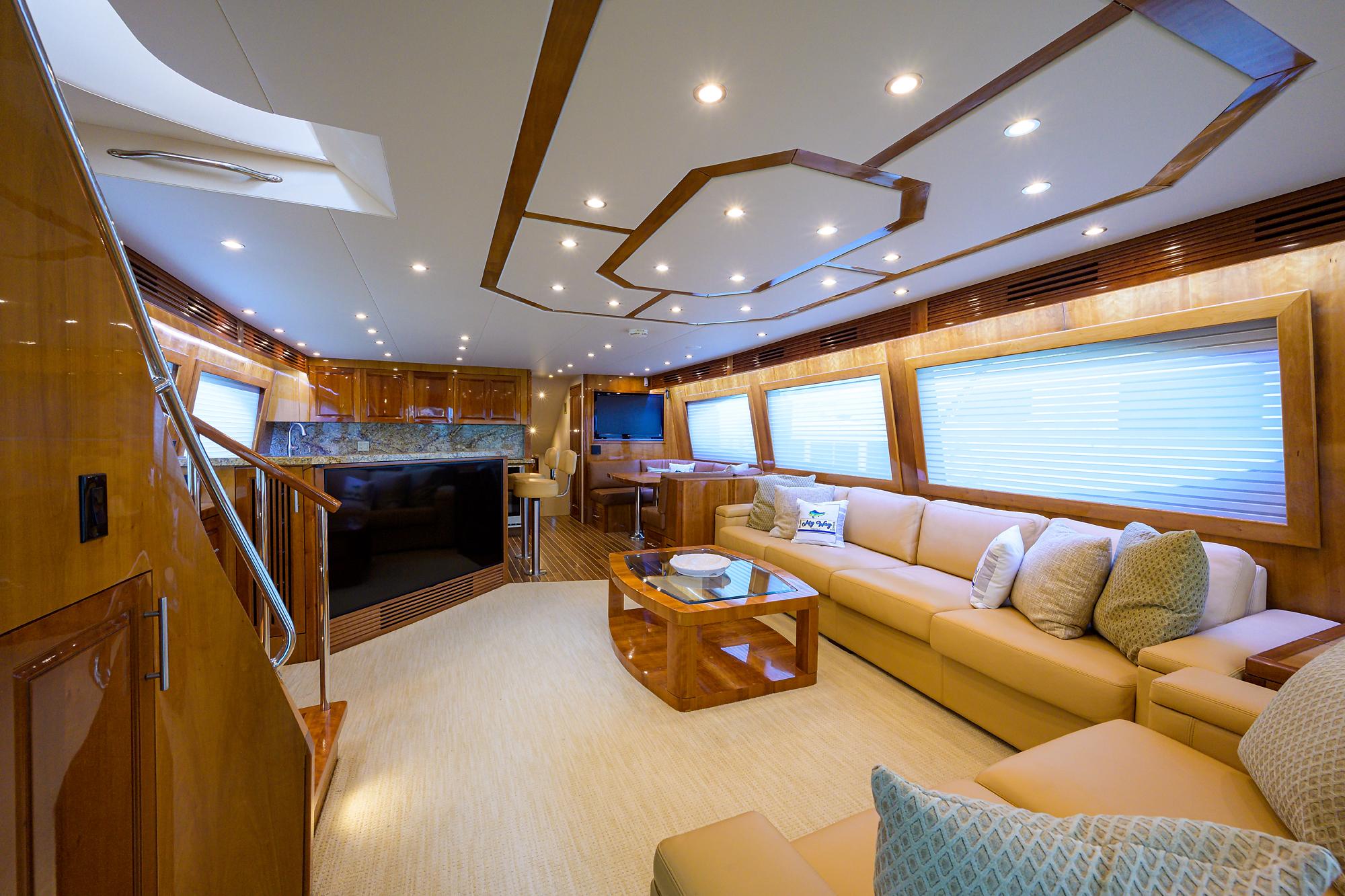 Hatteras 77 My Way - Interior Salon