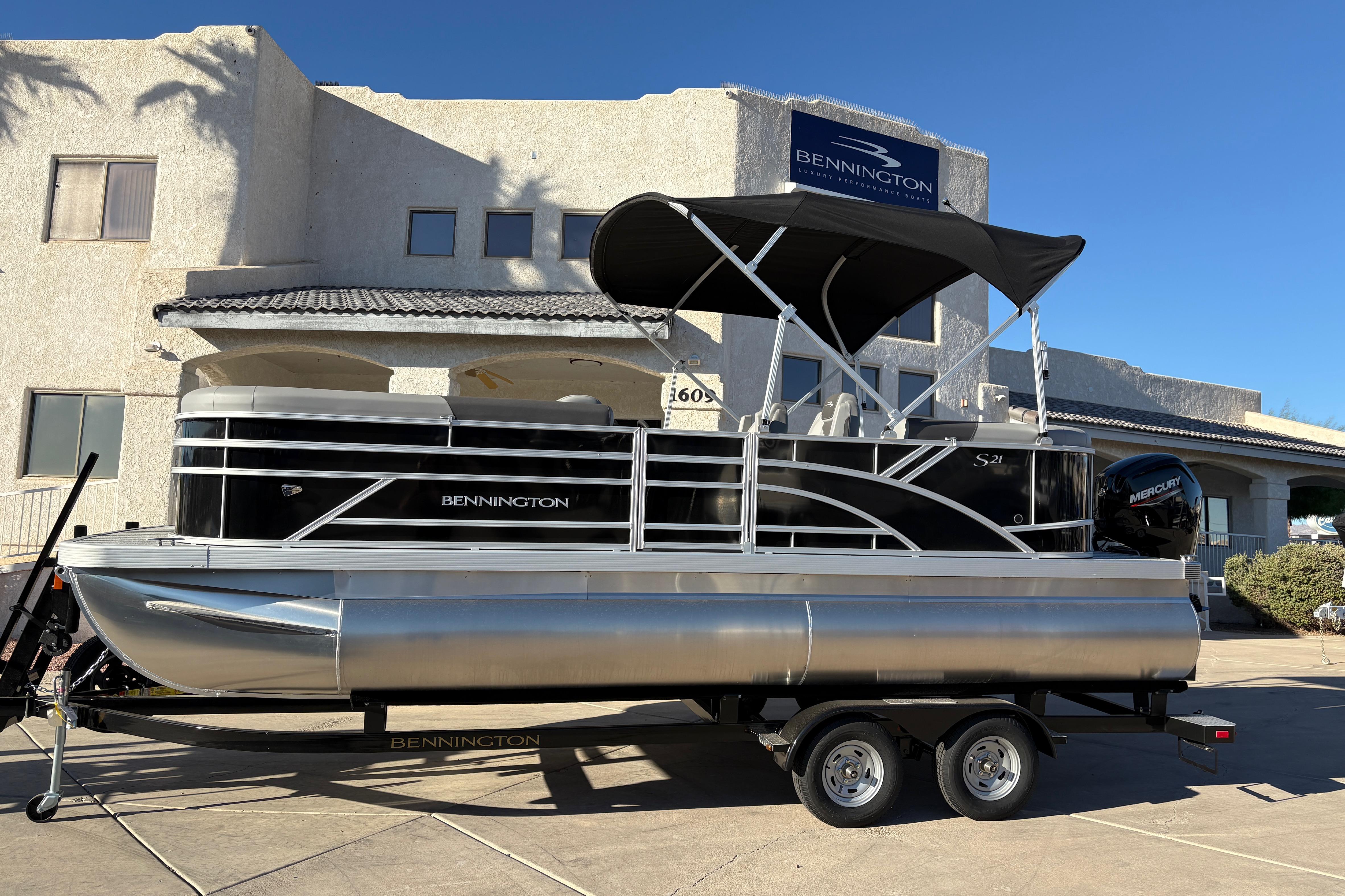 2025 Bennington 21 SSR #B7087G primary image