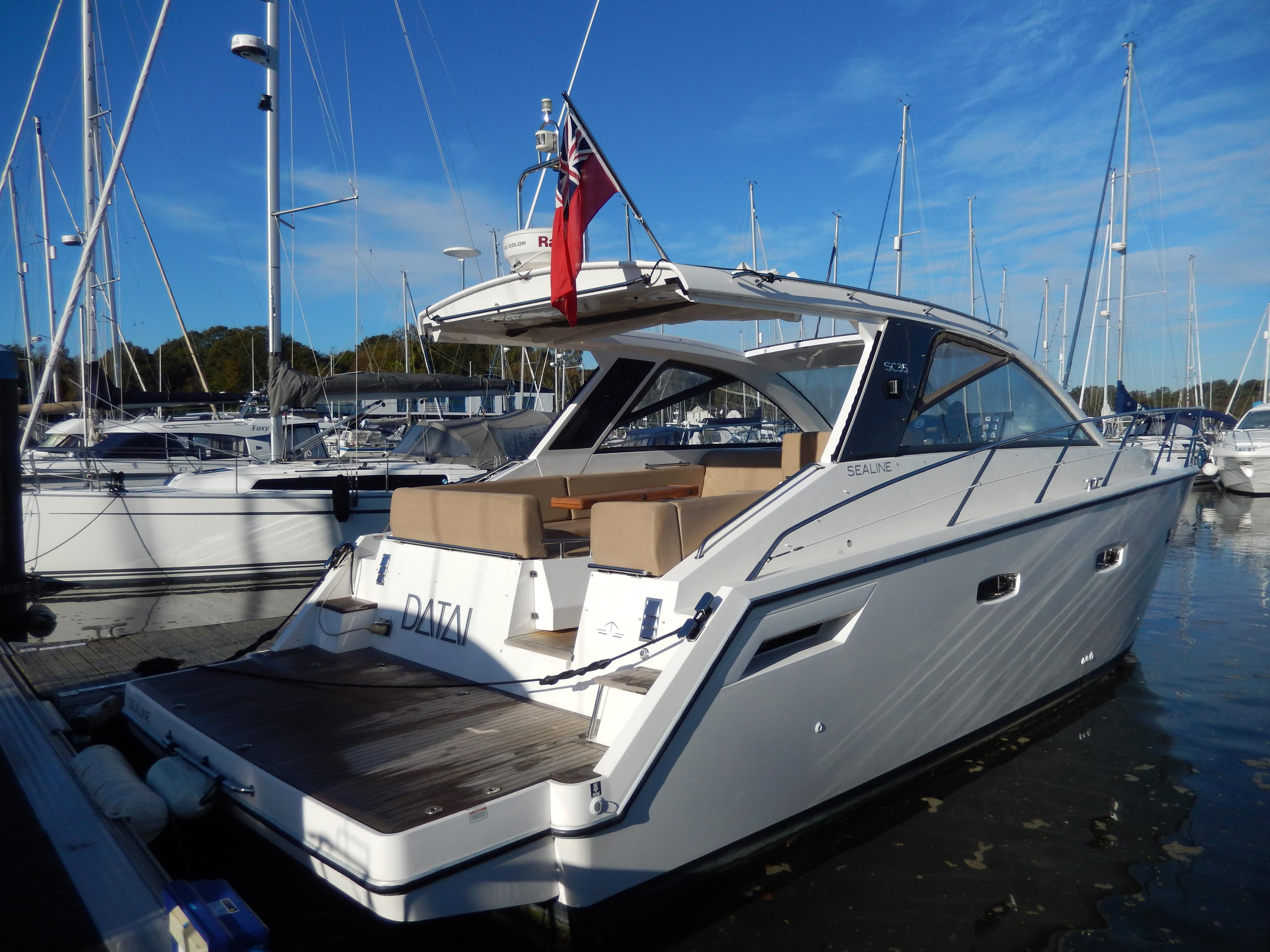2012 Sealine SC35