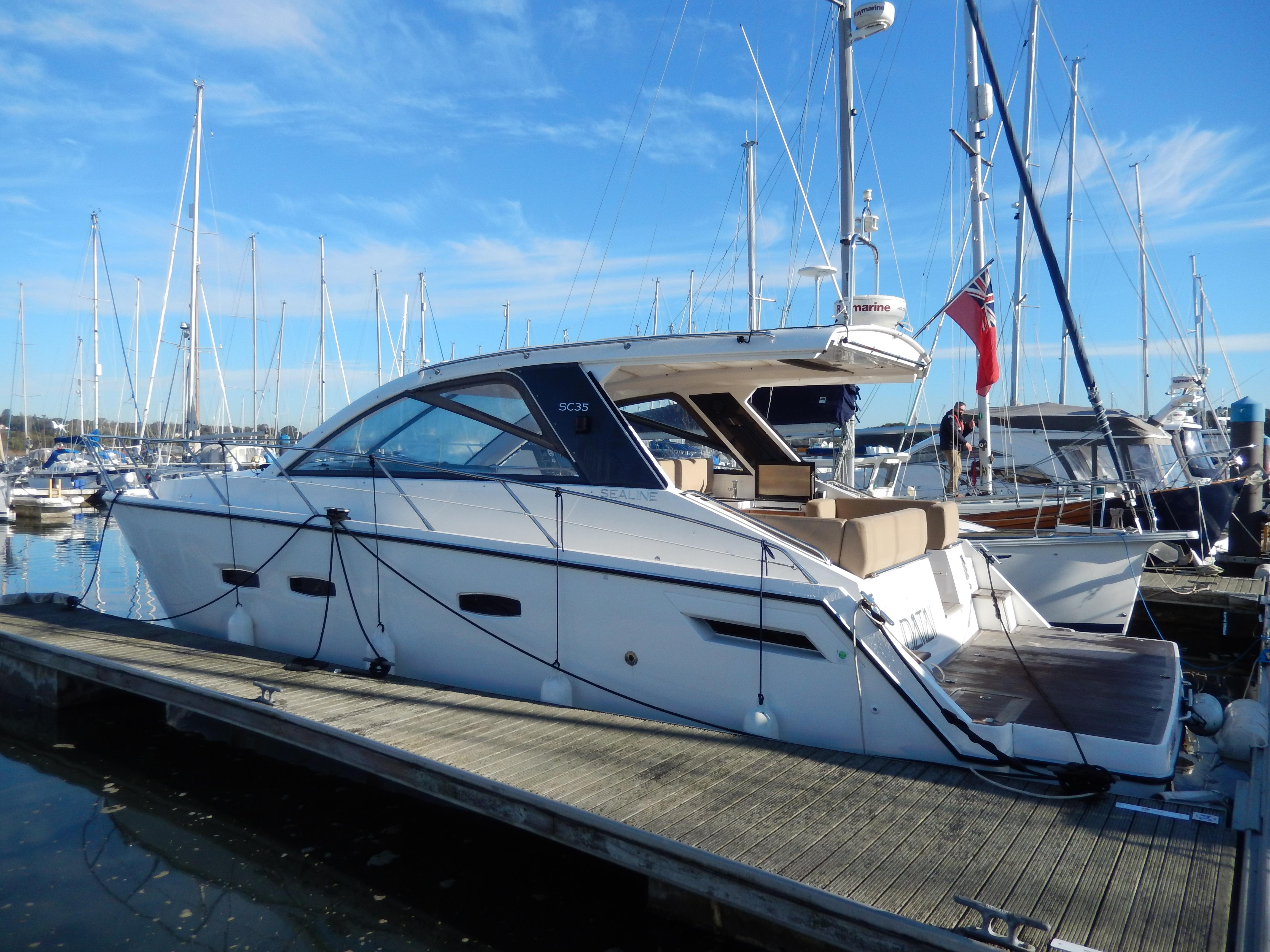 2012 Sealine SC35
