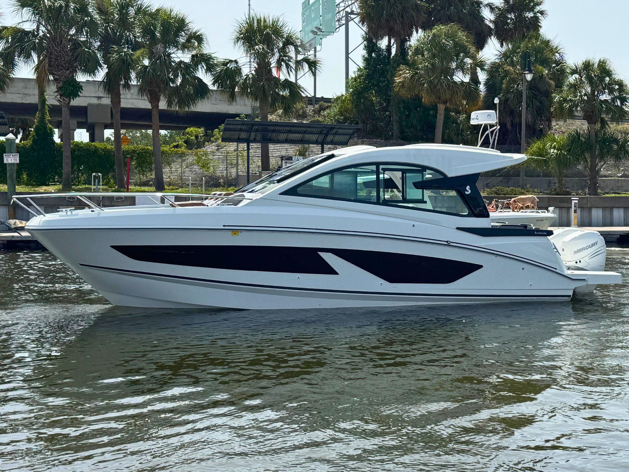 2022 Beneteau Gran Turismo 32