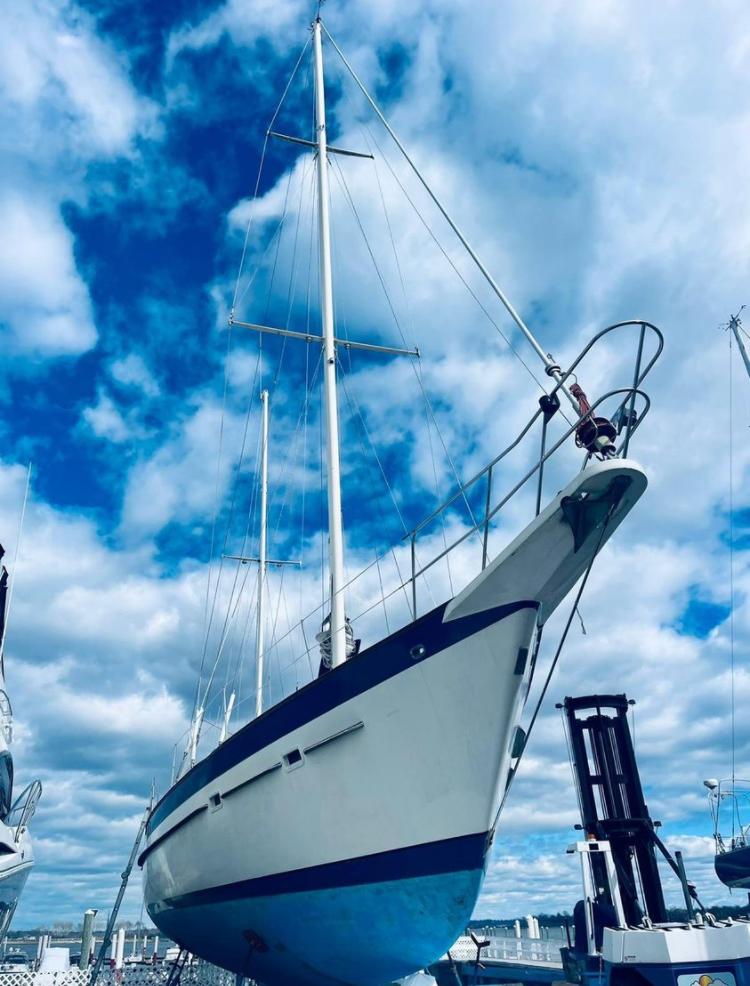 Newport RI Yacht Brokerage