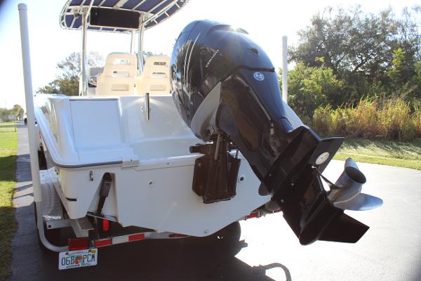 22' Boston Whaler, Listing Number 100913387, - Photo No. 9