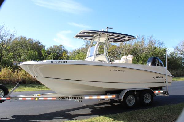22' Boston Whaler, Listing Number 100913387, Image No. 14