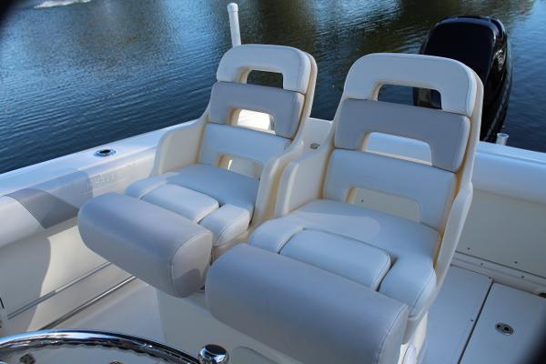 22' Boston Whaler, Listing Number 100913387, Image No. 25