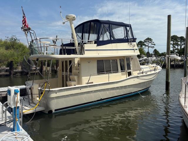 Photo of 2006 Mainship 40'