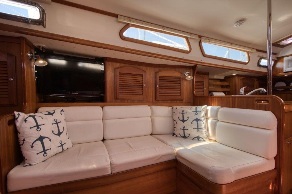 Starboard settee