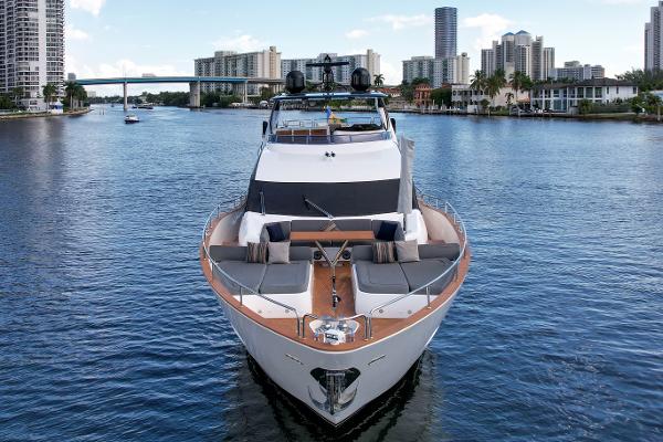 92' Sunseeker 2016