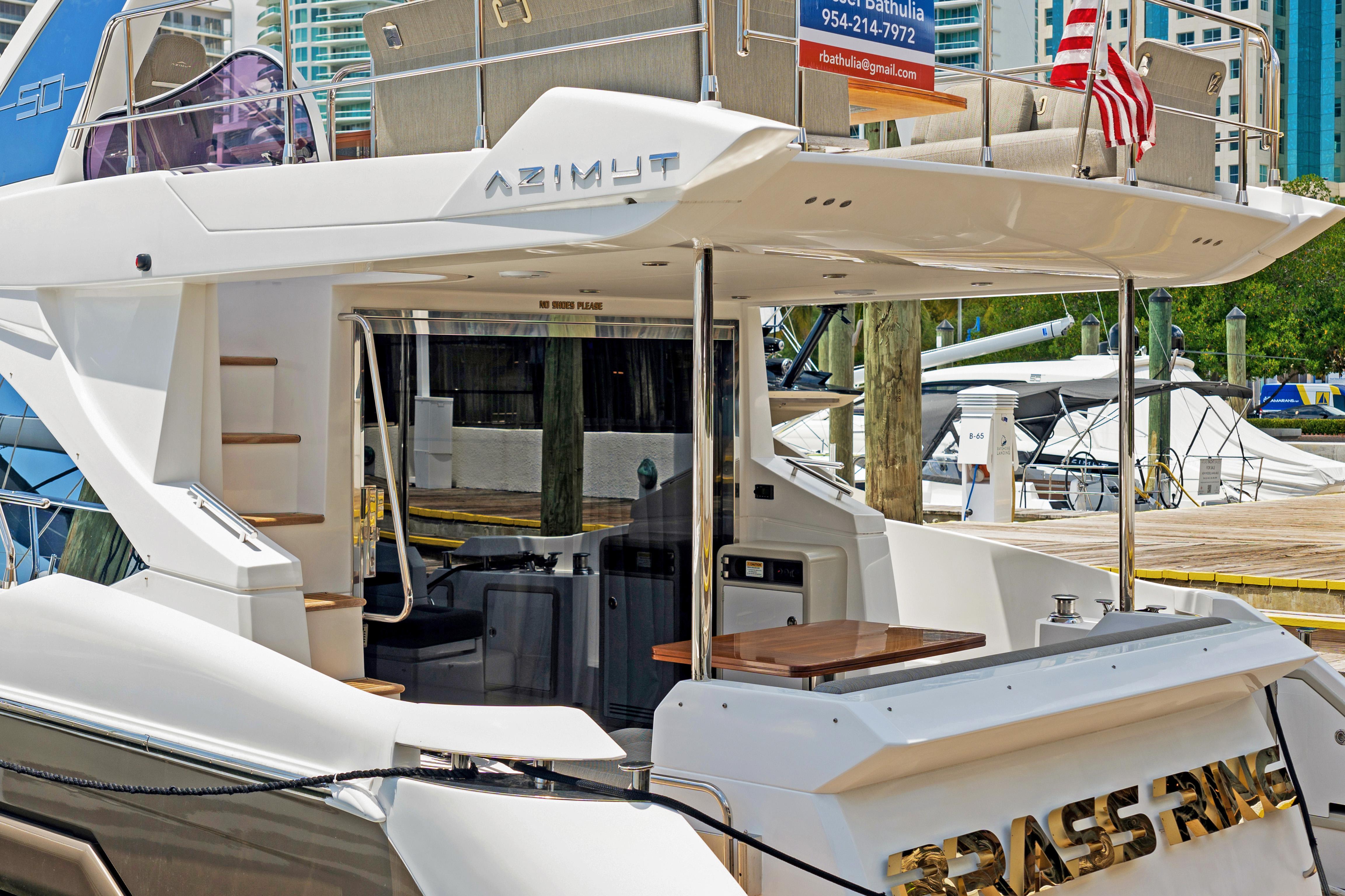 2019 Azimut 50 flybridge