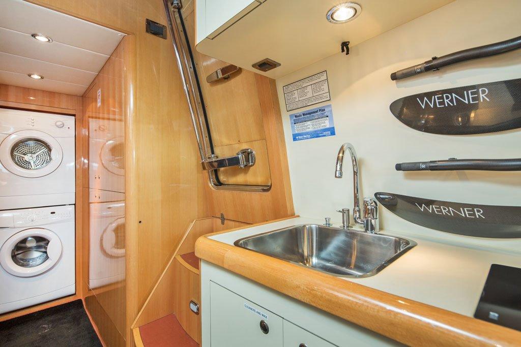 2001 Horizon Skylounge #TBBA82111 inventory image at Sun Country Yachts, South Lake Union (Seattle) 2001 Horizon Skylounge #TBBA82111 inventory image at Sun Country Yachts, South Lake Union (Seattle)