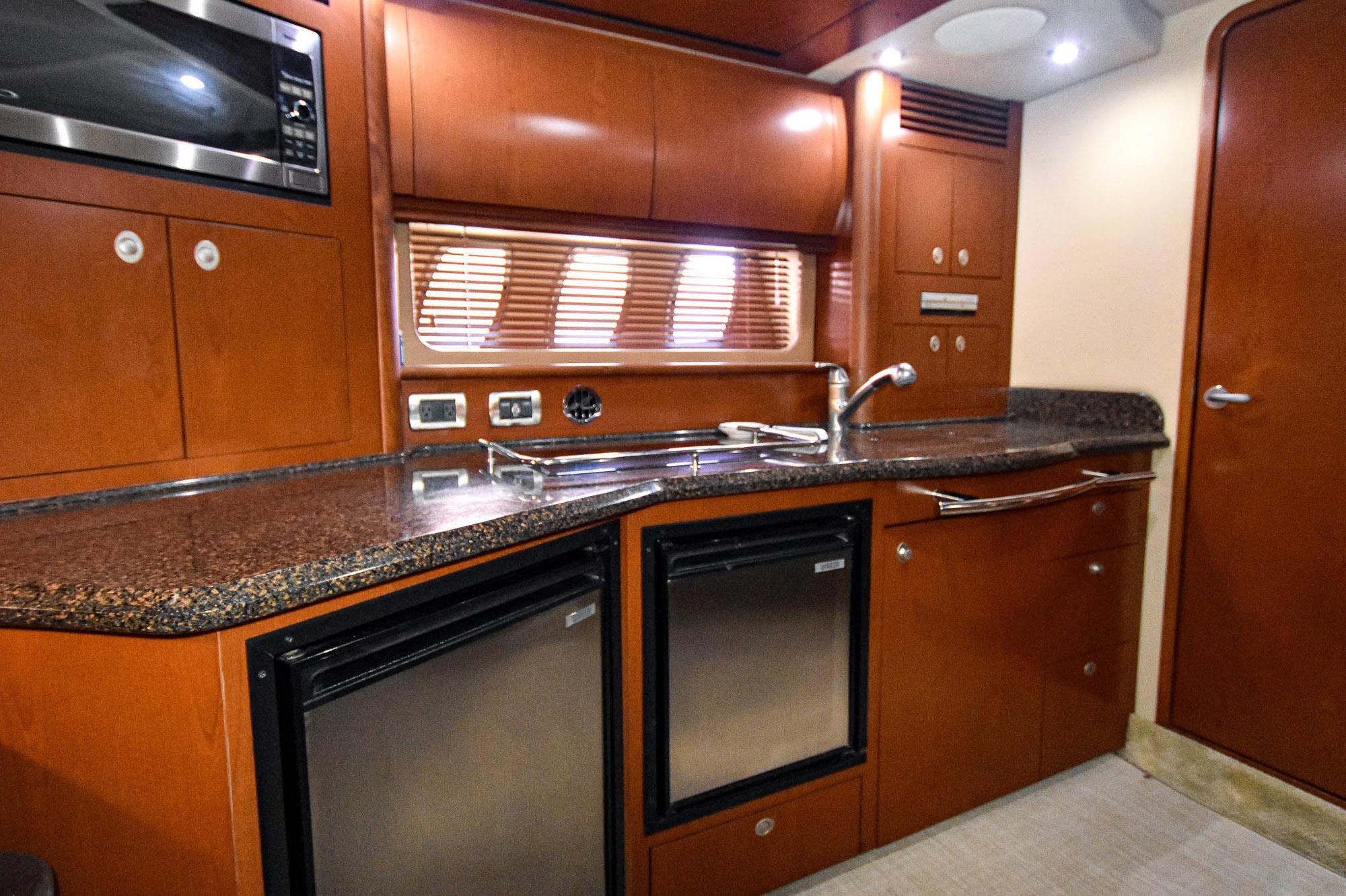 2007-sea-ray-40-sundancer-power-9719392-20250318102603514-1_XLARGE
