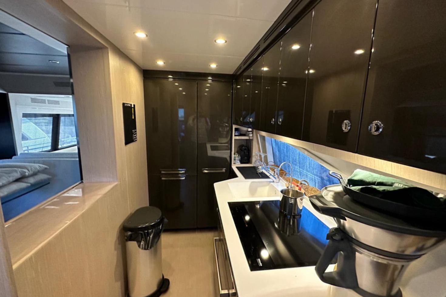 Riva 75 Venere Super