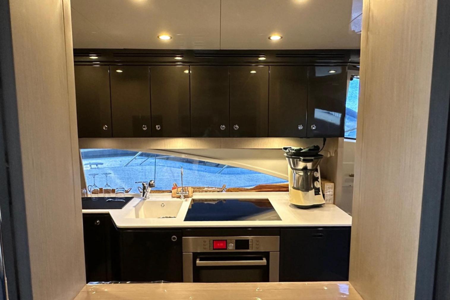 Riva 75 Venere Super