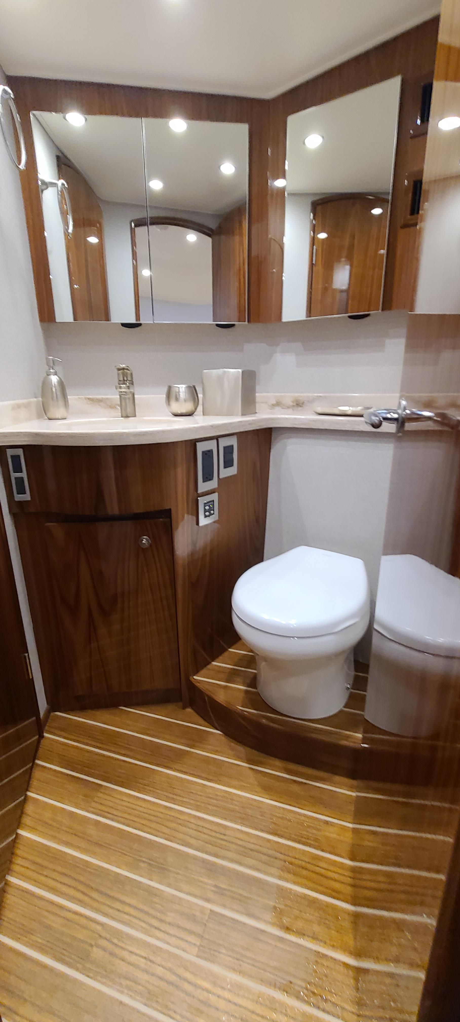 Huckleberry Yacht for Sale 44 Viking Yachts St. Clair Shores, MI