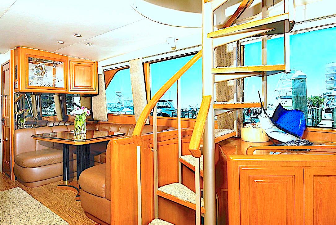 1998 72 Viking Enclosed Bridge Crown Royal Spiral Staircase
