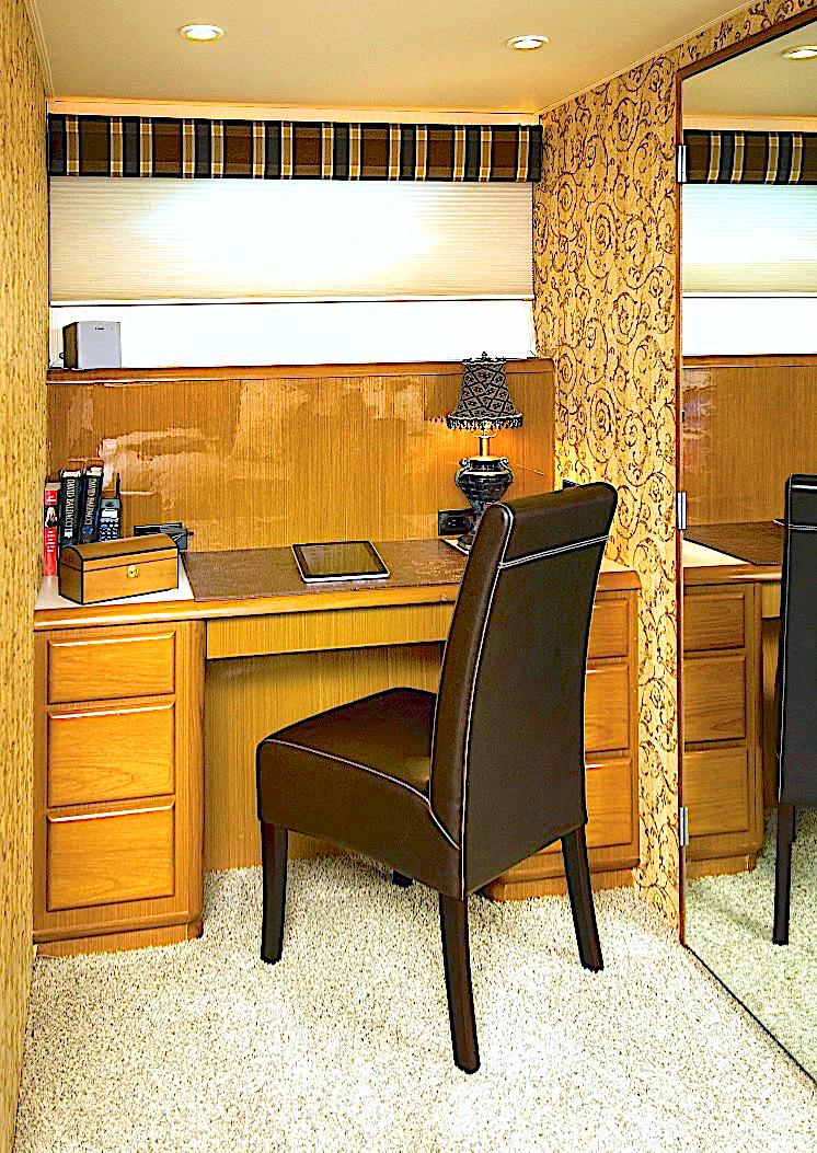 1998 72 Viking Enclosed Bridge Crown Royal Master Stateroom Desk