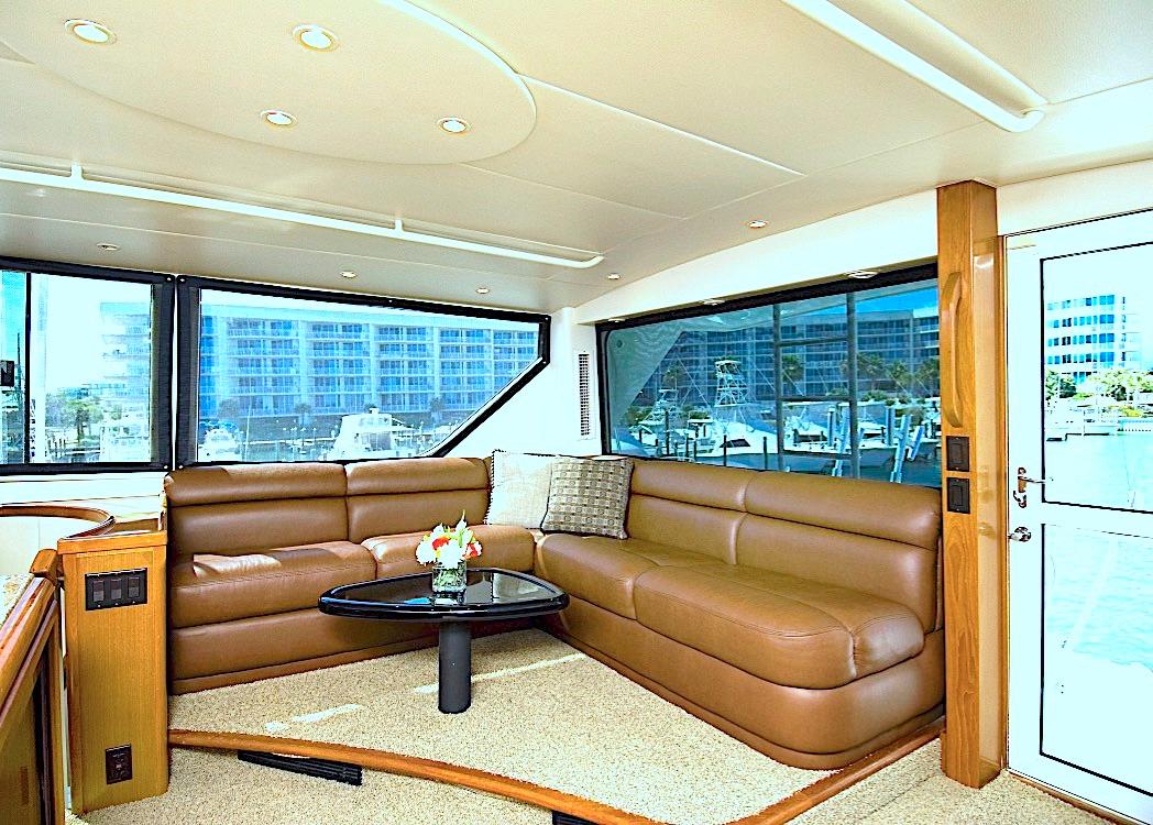 1998 72 Viking Enclosed Bridge Crown Royal Bridge Seating