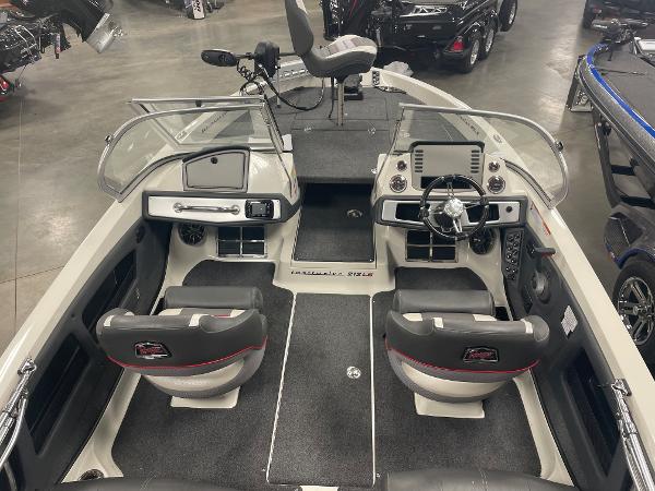 2021 Ranger Boats boat for sale, model of the boat is 212LS & Image # 7 of 8