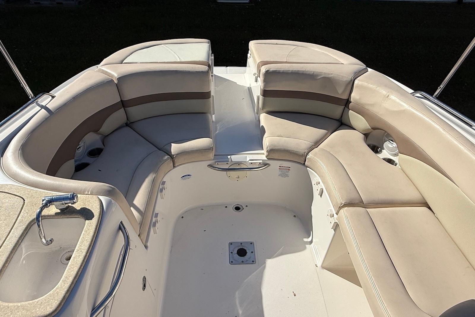 M 10506 TW Knot 10 Yacht Sales M 10506 TW Knot 10 Yacht Sales
