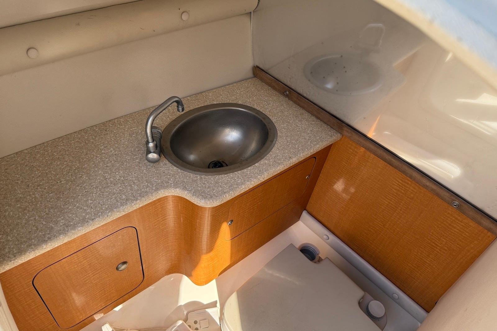 M 10506 TW Knot 10 Yacht Sales M 10506 TW Knot 10 Yacht Sales