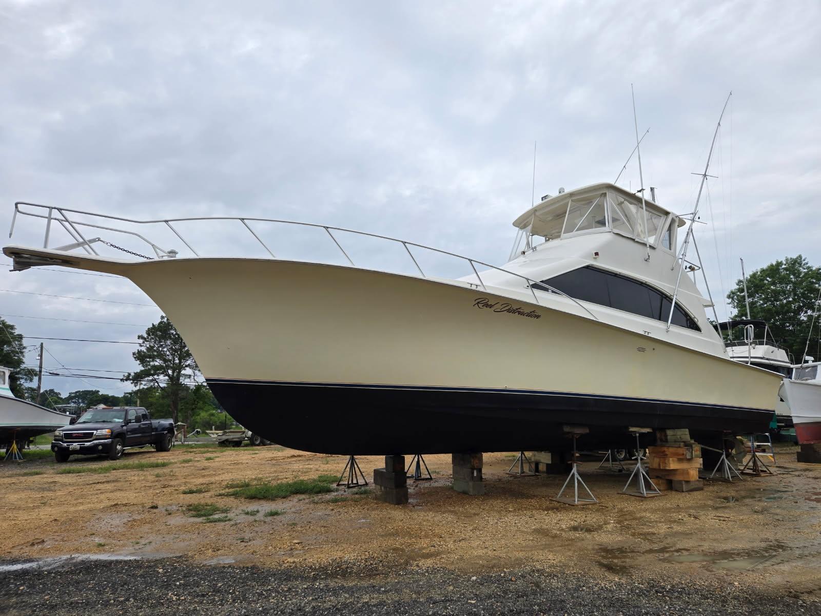 Ocean Yachts-48 Super Sport 1999 -VA-US-1999 Ocean Yachts 48 Super Sport on stands, ready for maintenance.-9409411