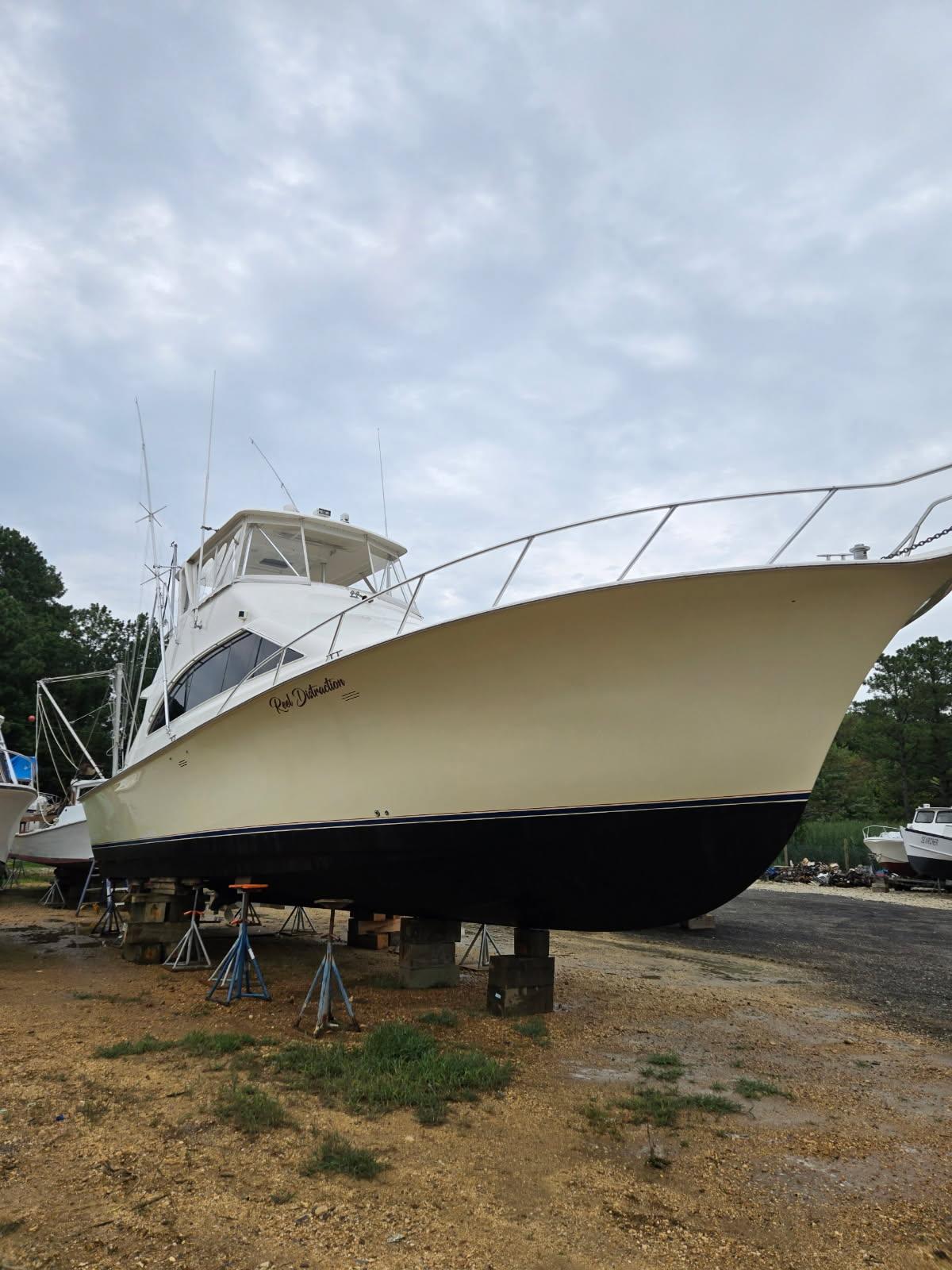 Ocean Yachts-48 Super Sport 1999 -VA-US-1999 Ocean Yachts 48 Super Sport on dry dock, overcast sky background.-9409411 | Thumbnail
