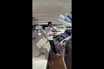 Italia Yachts Veloce 43 video