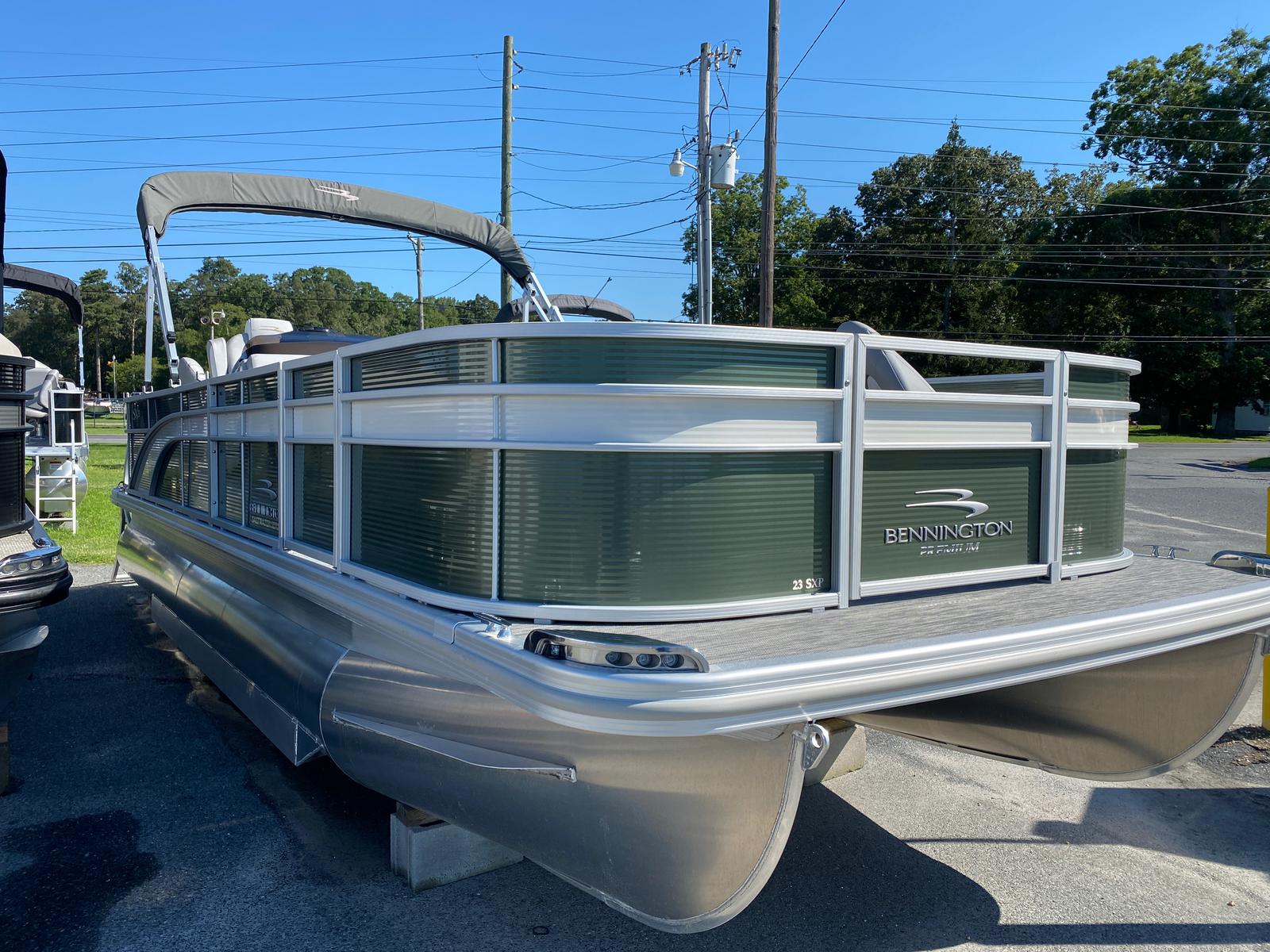 2020 Bennington boat for sale, model of the boat is 23 SFXAPGP - Dual Stern Gates Elliptical Toon & Image # 1 of 10